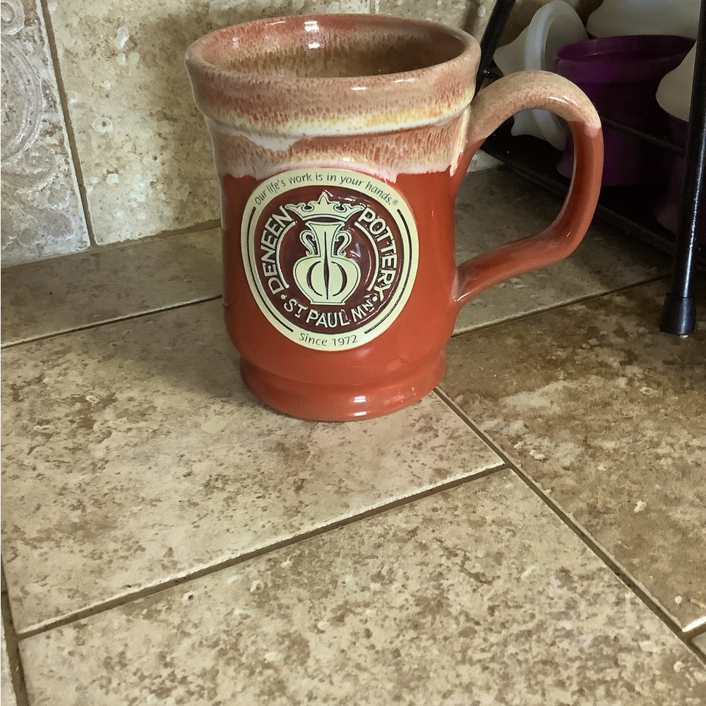 Deneen Pottery Paprika with Sunshine White Retro Logo Mug